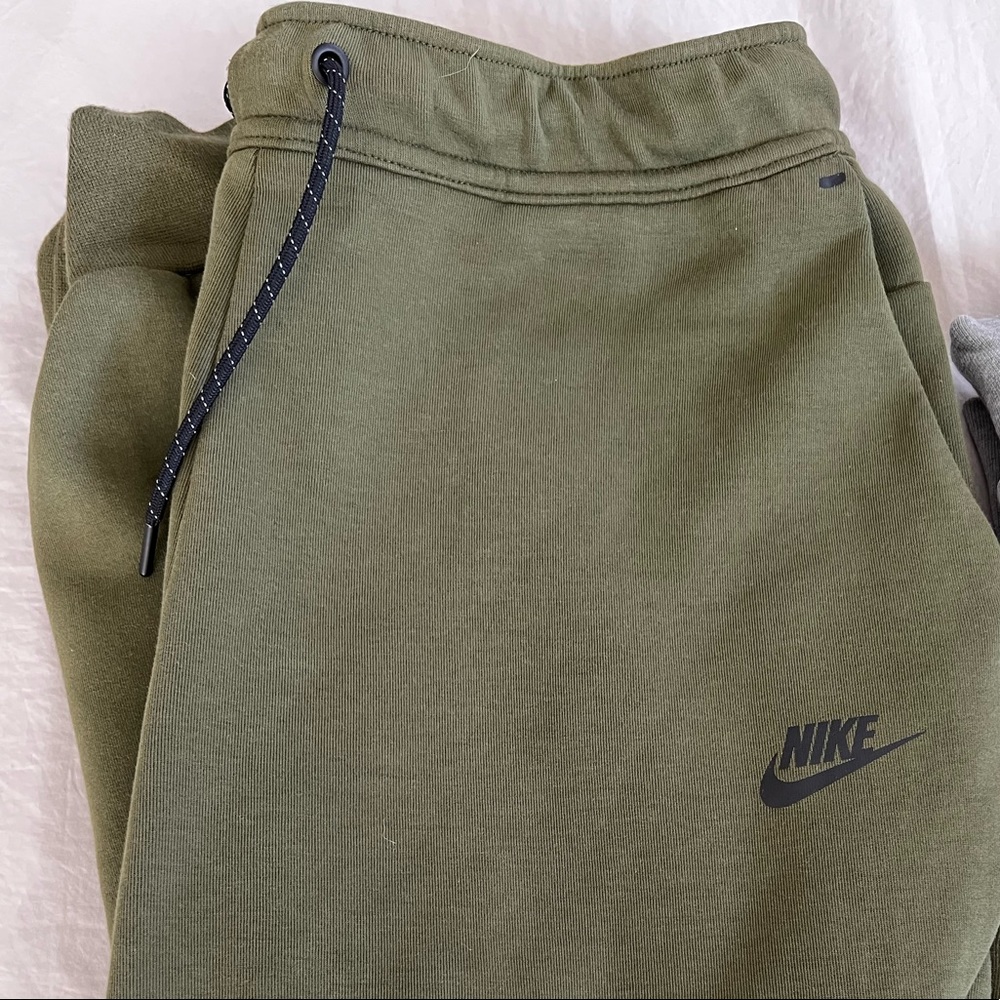 Nike Tech Fleece Joggers